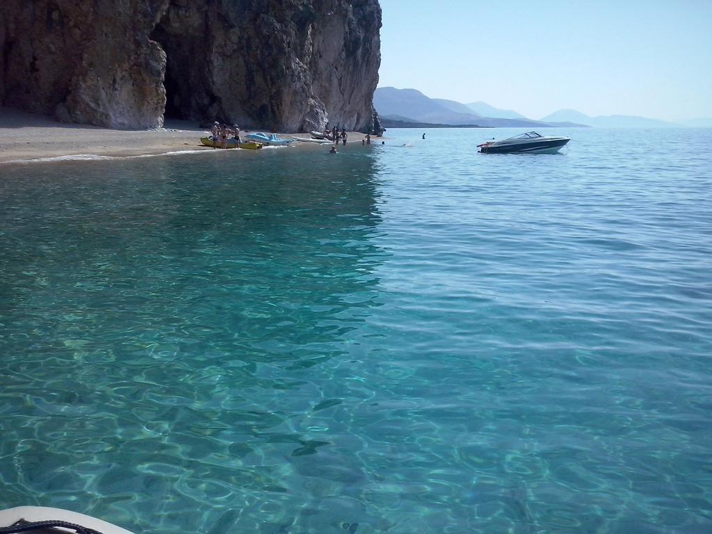 Ionian View * Himare